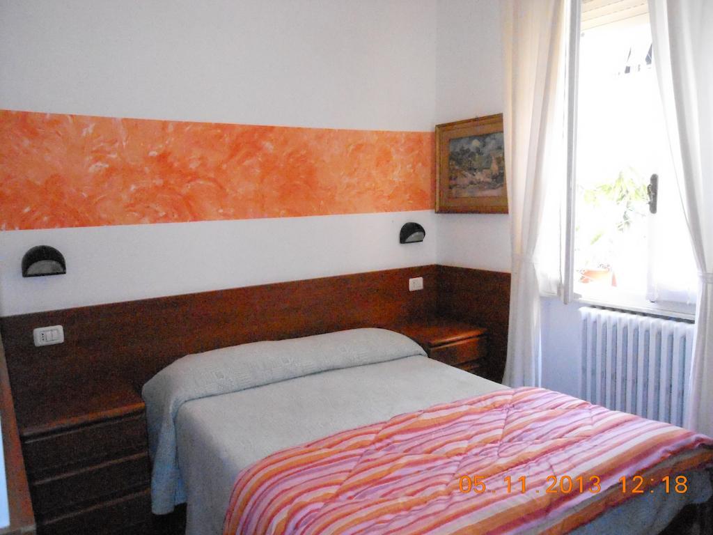 Albergo Villagrande Varazze Bilik gambar