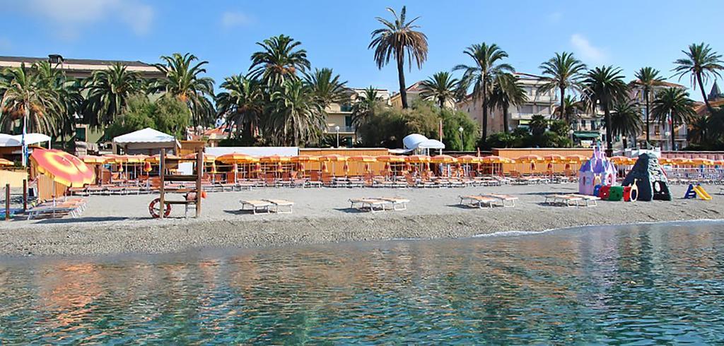 Albergo Villagrande Varazze Luaran gambar